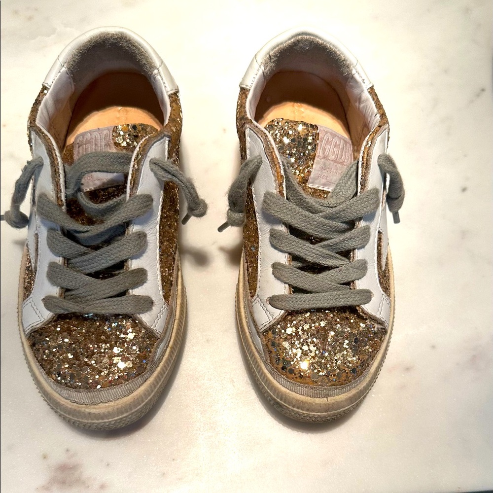 Golden Goose Toddler Gold sneakers